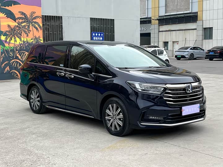 Фото 8 - Honda Odyssey