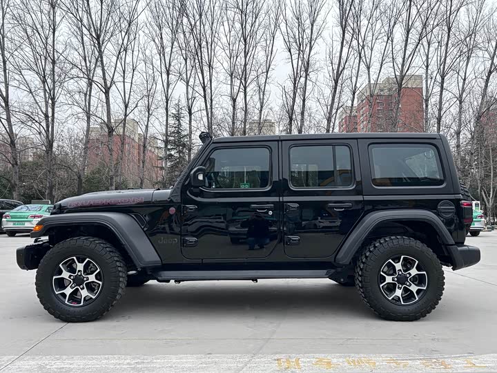 Jeep Wrangler 2021 2021款 2.0T 罗宾汉四门版
