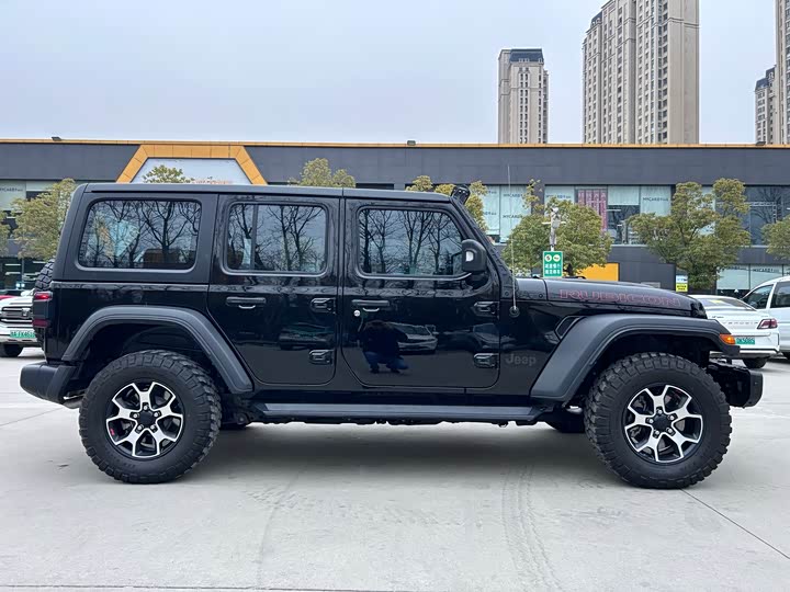 Jeep Wrangler 2021 2021款 2.0T 罗宾汉四门版