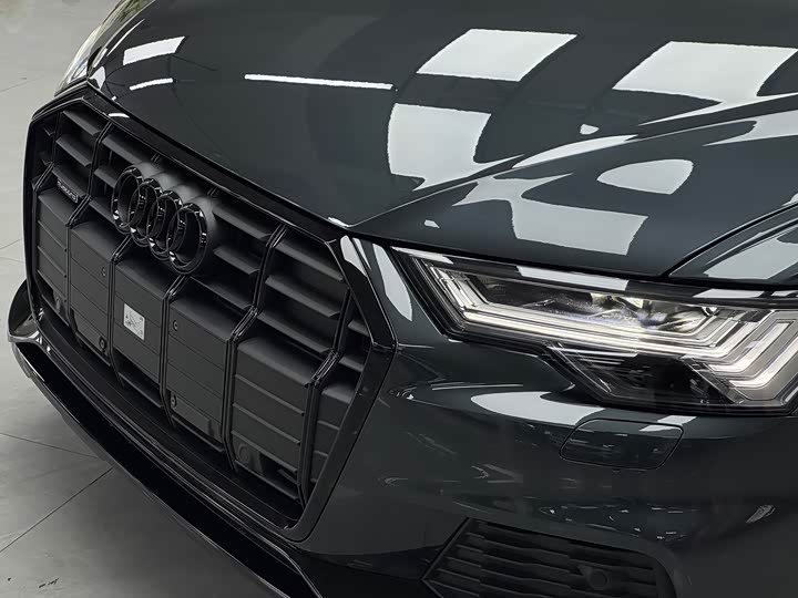 Фото 3 - Audi A6