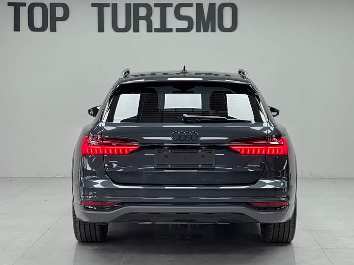 Фото 5 - Audi A6