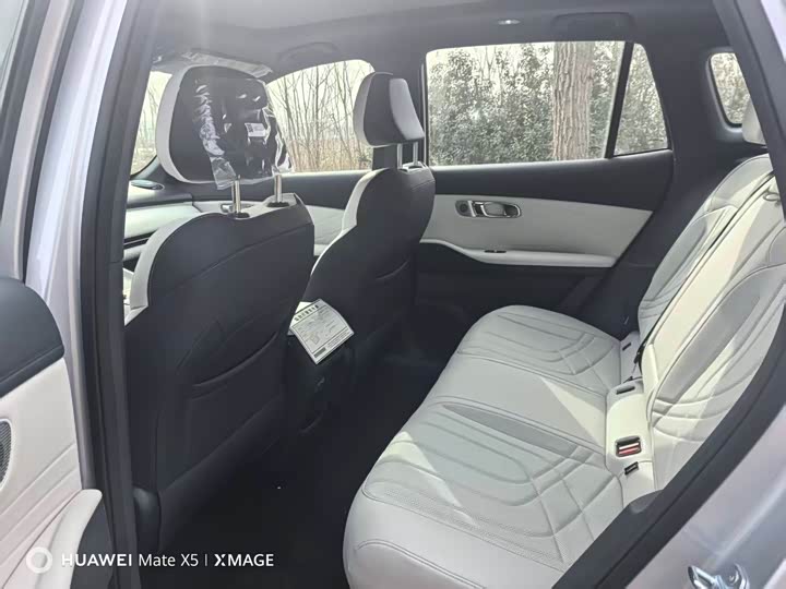 Фото 5 - Geely Galaxy Starship 7