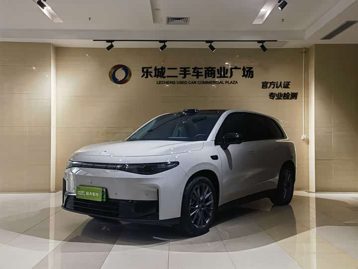 Фото 1 - Leapmotor C10