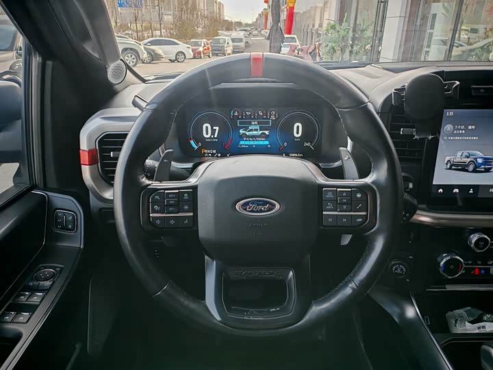 Фото 5 - Ford F-150 Raptor