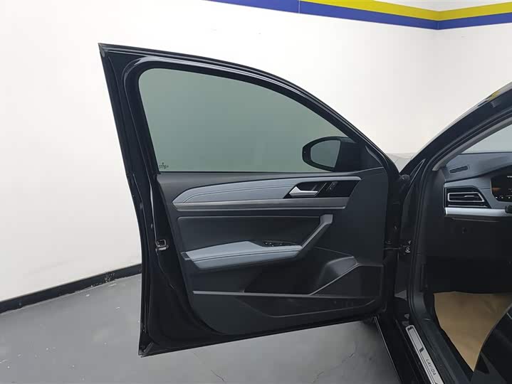 Фото 7 - Volkswagen Lavida