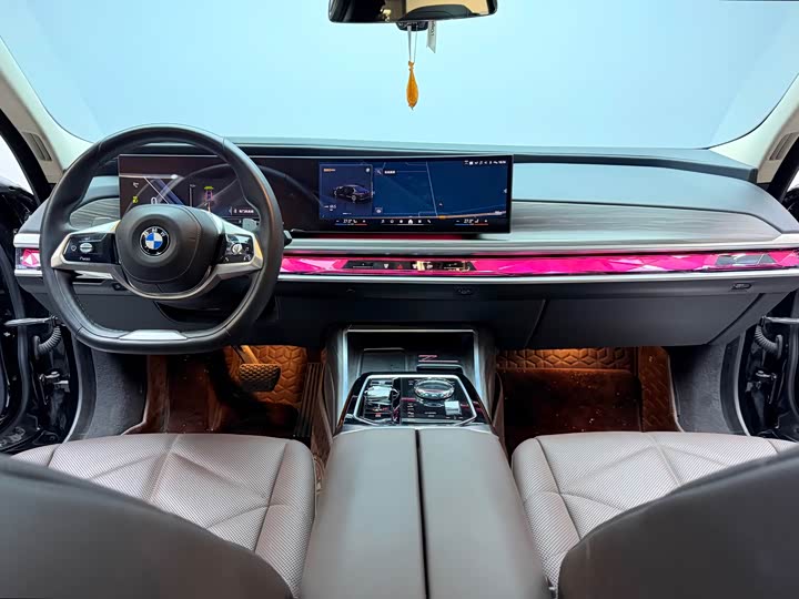 Фото 7 - BMW 7 Series