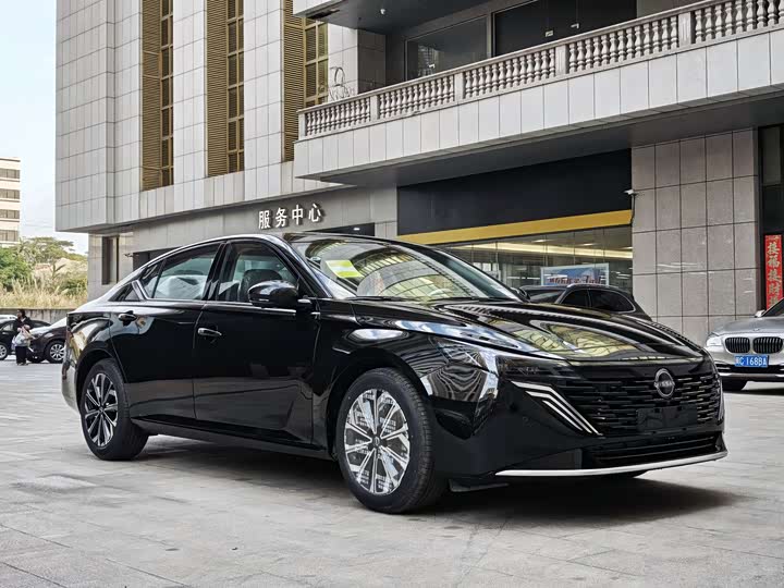 Фото 3 - Nissan Teana
