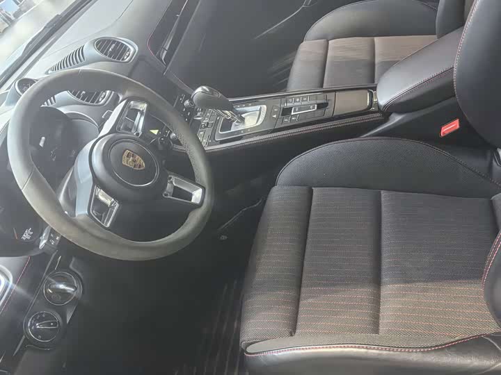 Фото 4 - Porsche 718