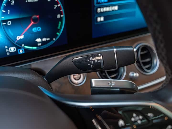 Фото 2 - Mercedes-Benz E-Class Hybrid