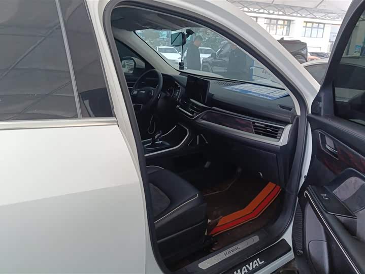 Фото 8 - Haval H6