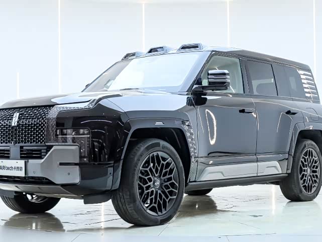 Фото 3 - BYD Yangwang U8