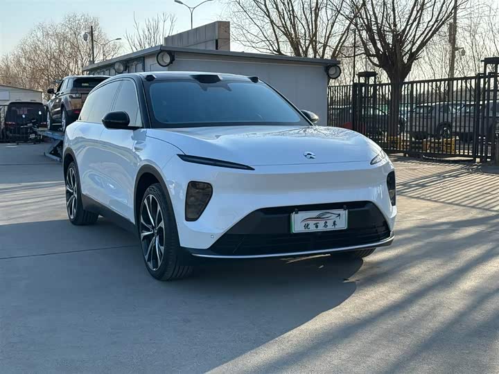 Фото 3 - Nio ES8