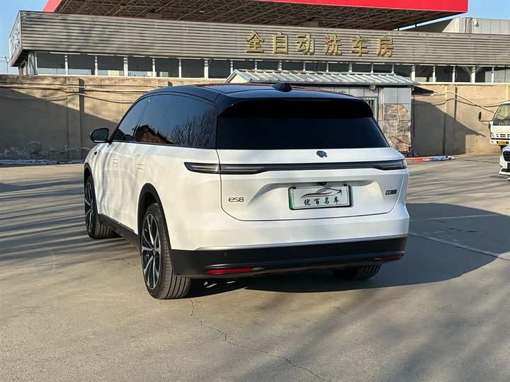 Фото 4 - Nio ES8