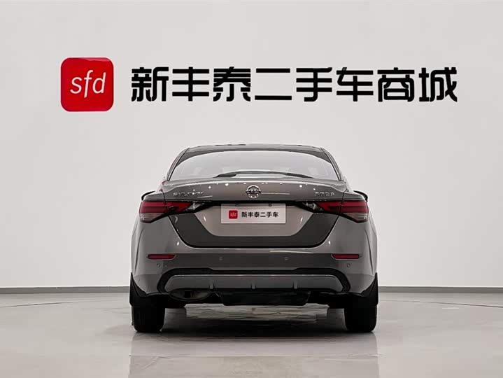 Фото 7 - Nissan Sylphy