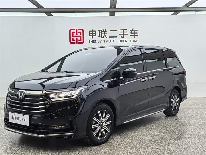 Фото 1 - Honda Odyssey