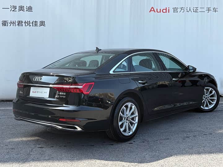 Фото 2 - Audi A6L