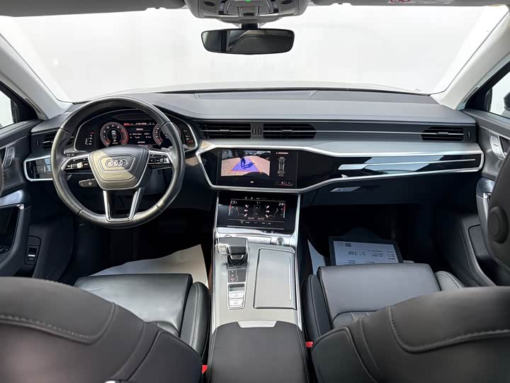 Фото 9 - Audi A6L