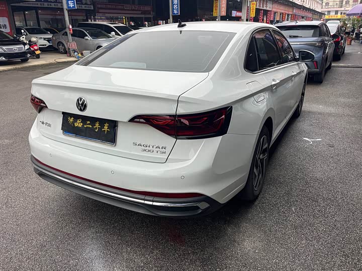 Фото 6 - Volkswagen Sagitar L