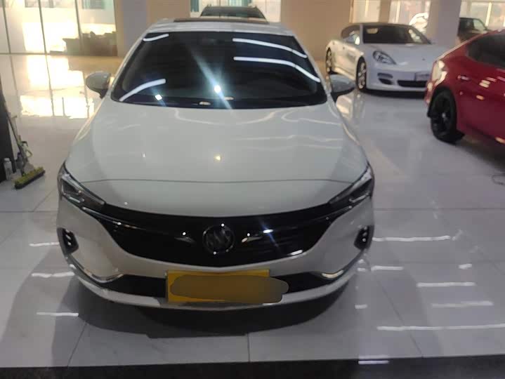 Фото 2 - Buick Verano