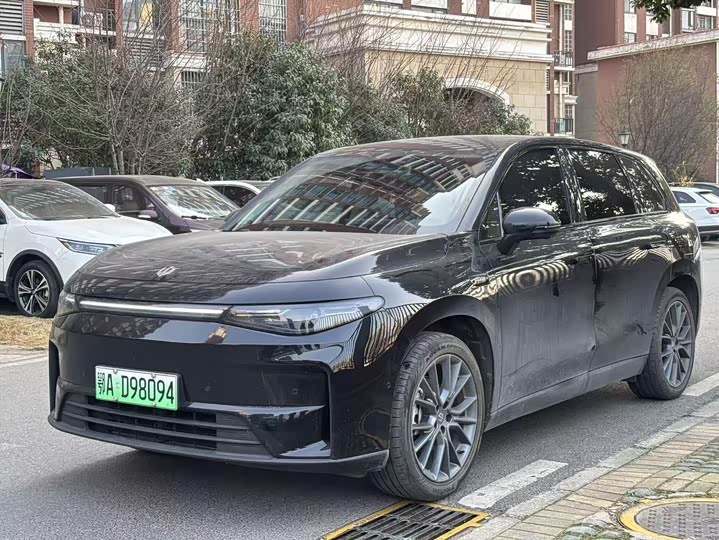 Фото 1 - Leapmotor C10