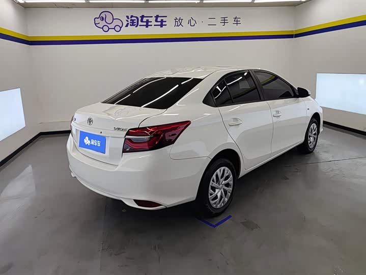 Фото 3 - Toyota Vios