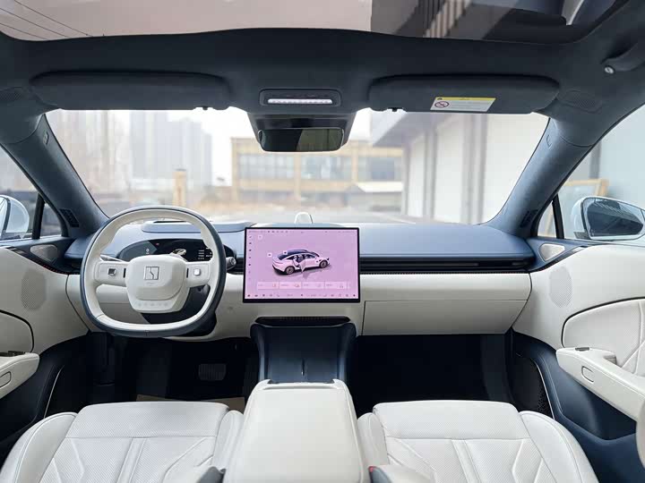 Фото 9 - Zeekr 007