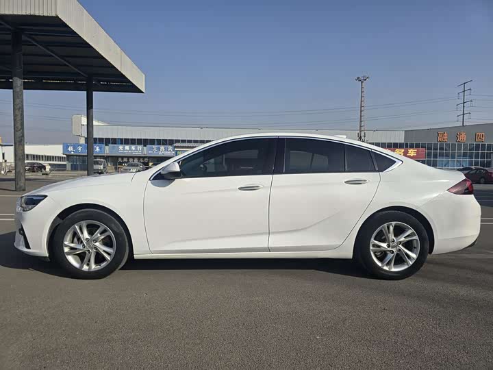 Фото 3 - Buick Regal