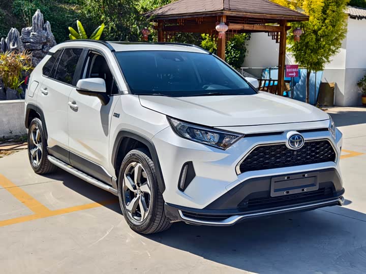 Фото 3 - Toyota RAV4 Hybrid