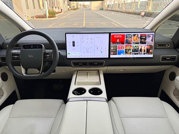 Фото 8 - LiXiang Mega