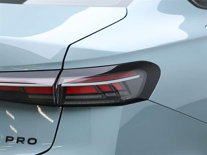 Фото 7 - Volkswagen Passat