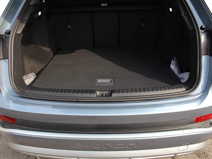 Фото 6 - Audi Q4 e-tron