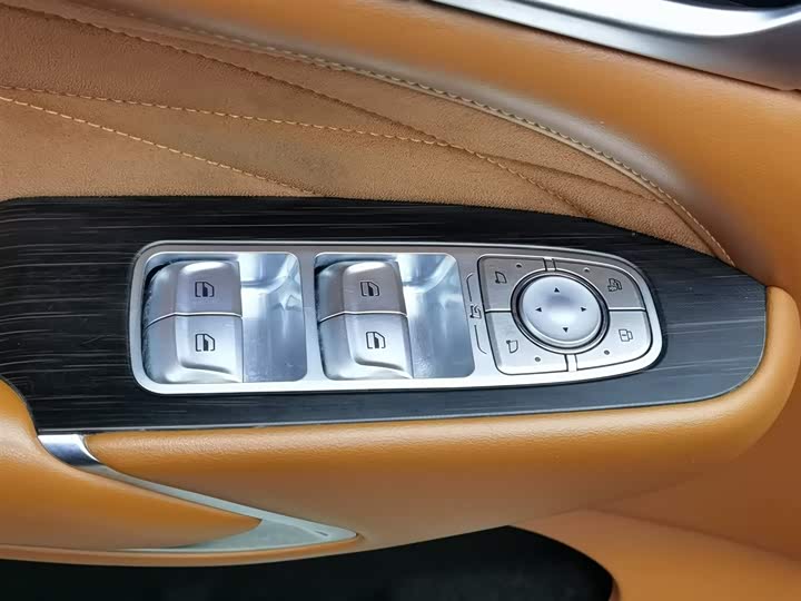 Фото 9 - Tank 500