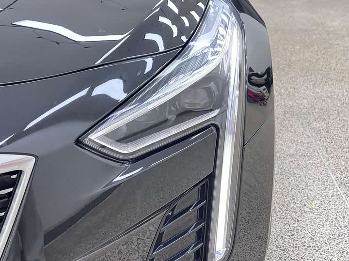 Фото 8 - Cadillac CT6