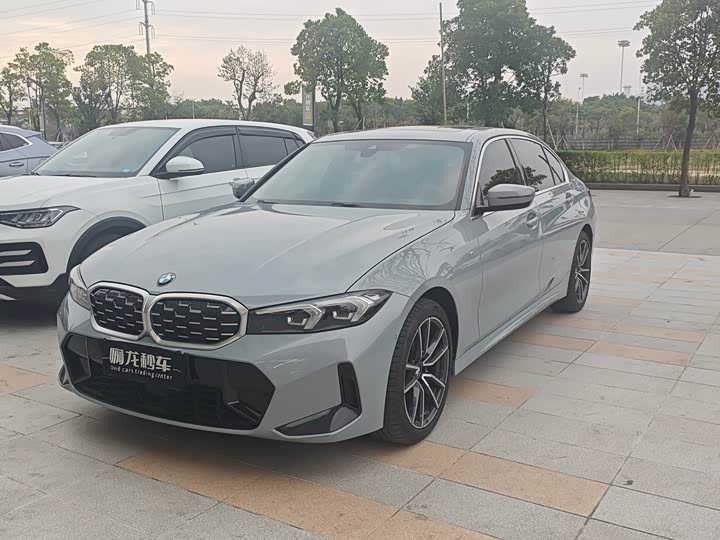 Photo 1 - BMW 3 Series