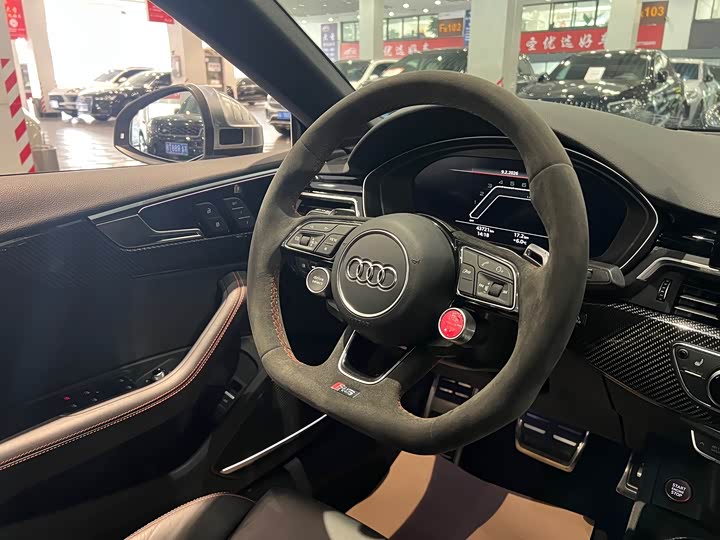 Фото 9 - Audi RS 5