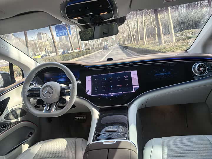 Фото 9 - Mercedes-Benz EQS AMG