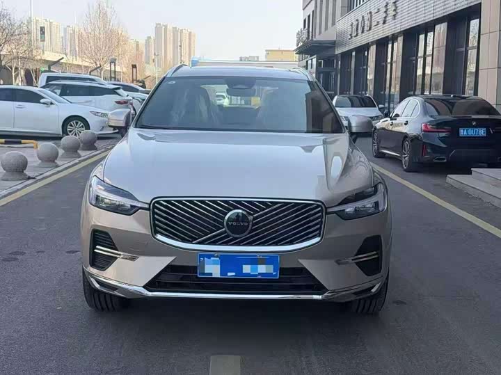 Фото 2 - Volvo XC60