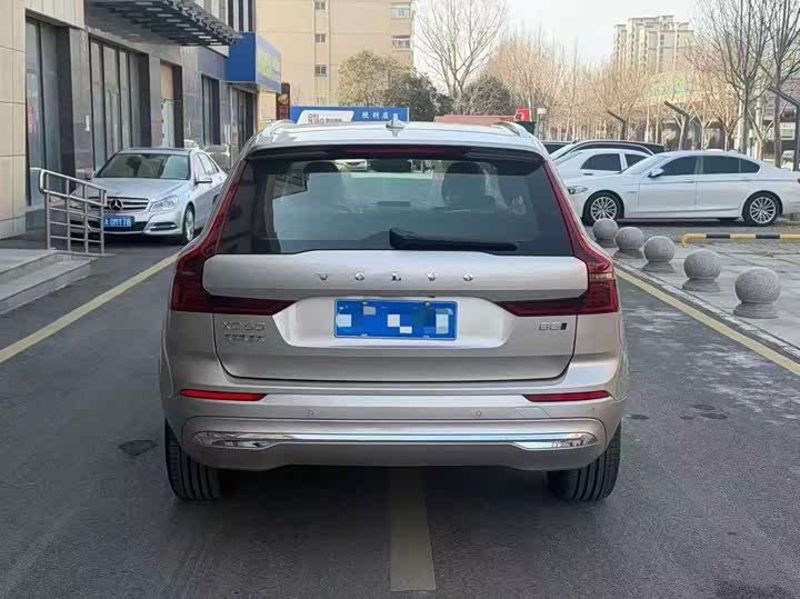 Фото 5 - Volvo XC60