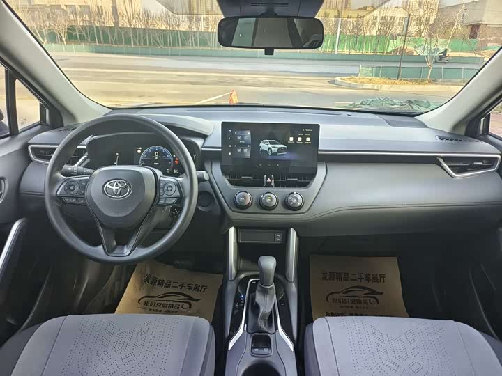 Фото 8 - Toyota Corolla Cross