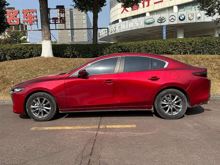 Фото 3 - Mazda 3 (Axela)