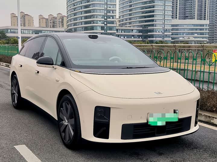 Фото 3 - LiXiang i6