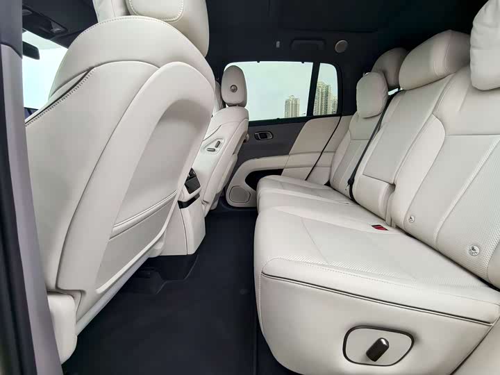 Фото 5 - LiXiang i6