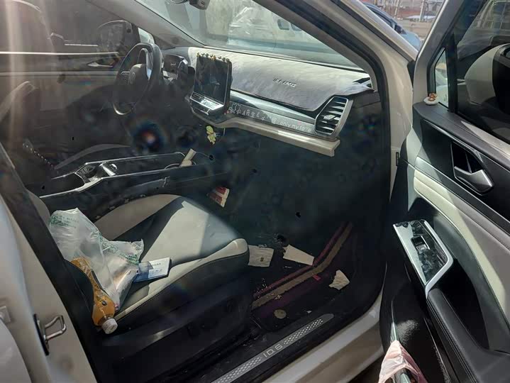 Фото 8 - Volkswagen ID.6 Crozz