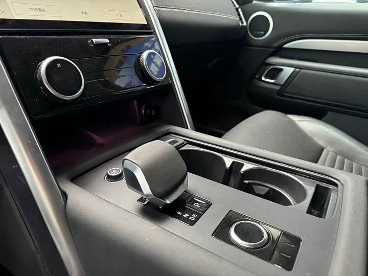 Фото 9 - Land Rover Discovery