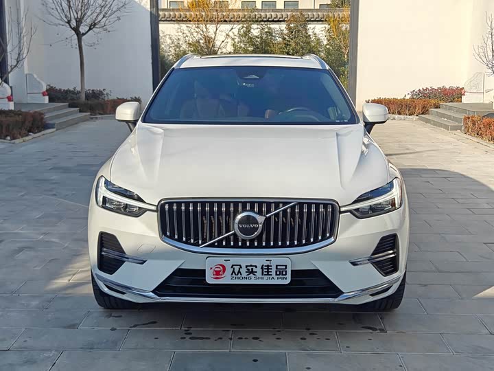 Фото 2 - Volvo XC60