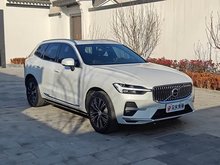 Фото 3 - Volvo XC60