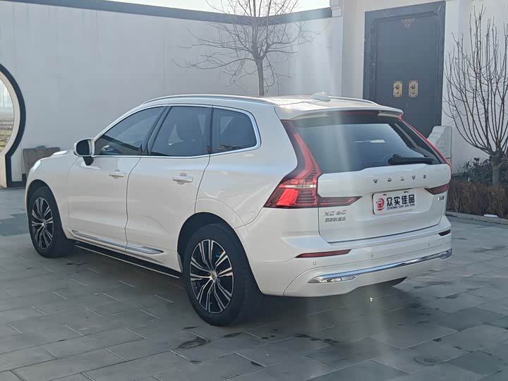 Фото 6 - Volvo XC60