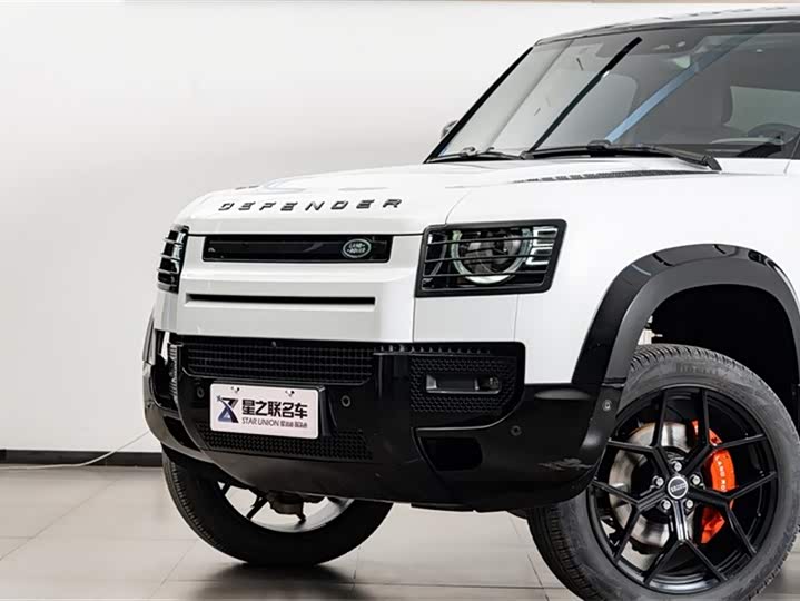 Фото 4 - Land Rover Defender