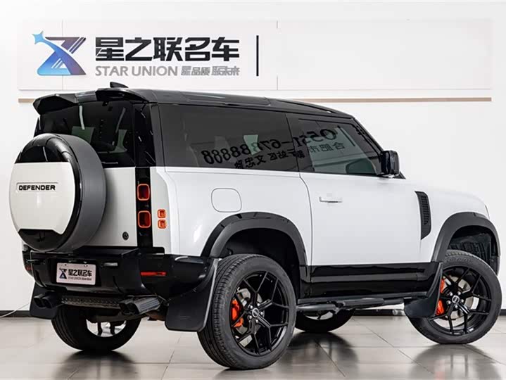 Фото 8 - Land Rover Defender