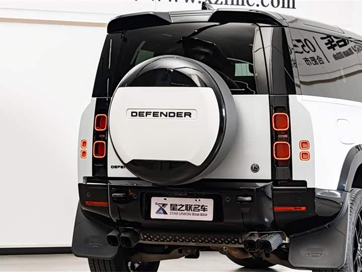 Фото 9 - Land Rover Defender